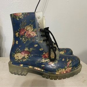 Dirty laundry water combat boots